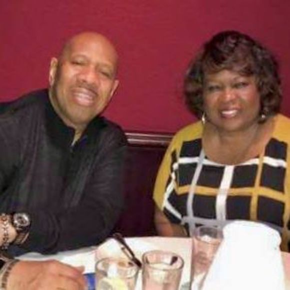 Meet your Posher, Dee dee - Picture 1 of 1